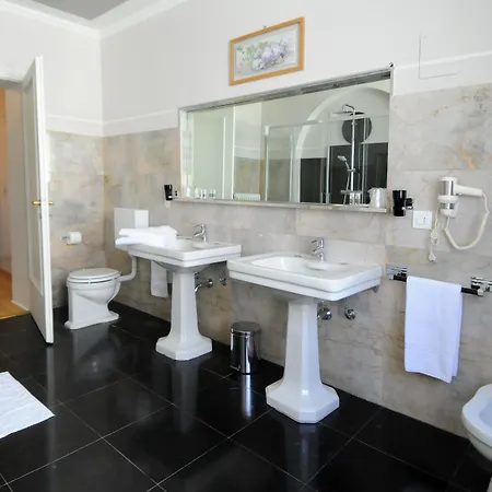 Cangrande Di Danese-viviani 4* Βερόνα